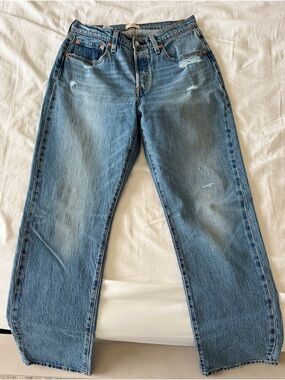 Levi's 501 Curve Medium Blue Straight Leg